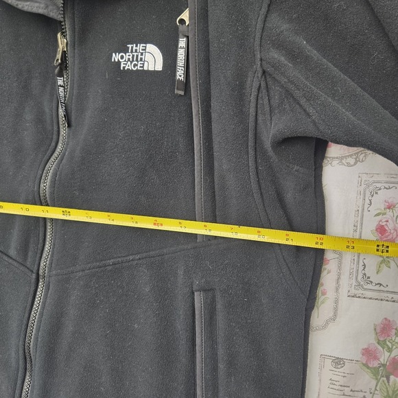 The North Face Women's Medium Black Full Zip Gore Windstopper Fleece Jacket - Picture 6 of 7